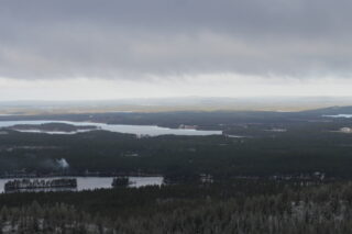 Maisemaan kuvattuna iIvaaralta