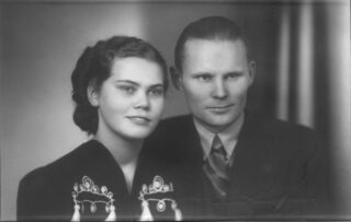 Anna Mustanoja and Reino Rinne wedding photo 1941